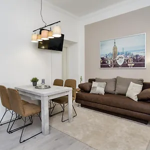 The Lohmeyerstr Hh, 2 Bed Up To 5 People , Berlin Germany